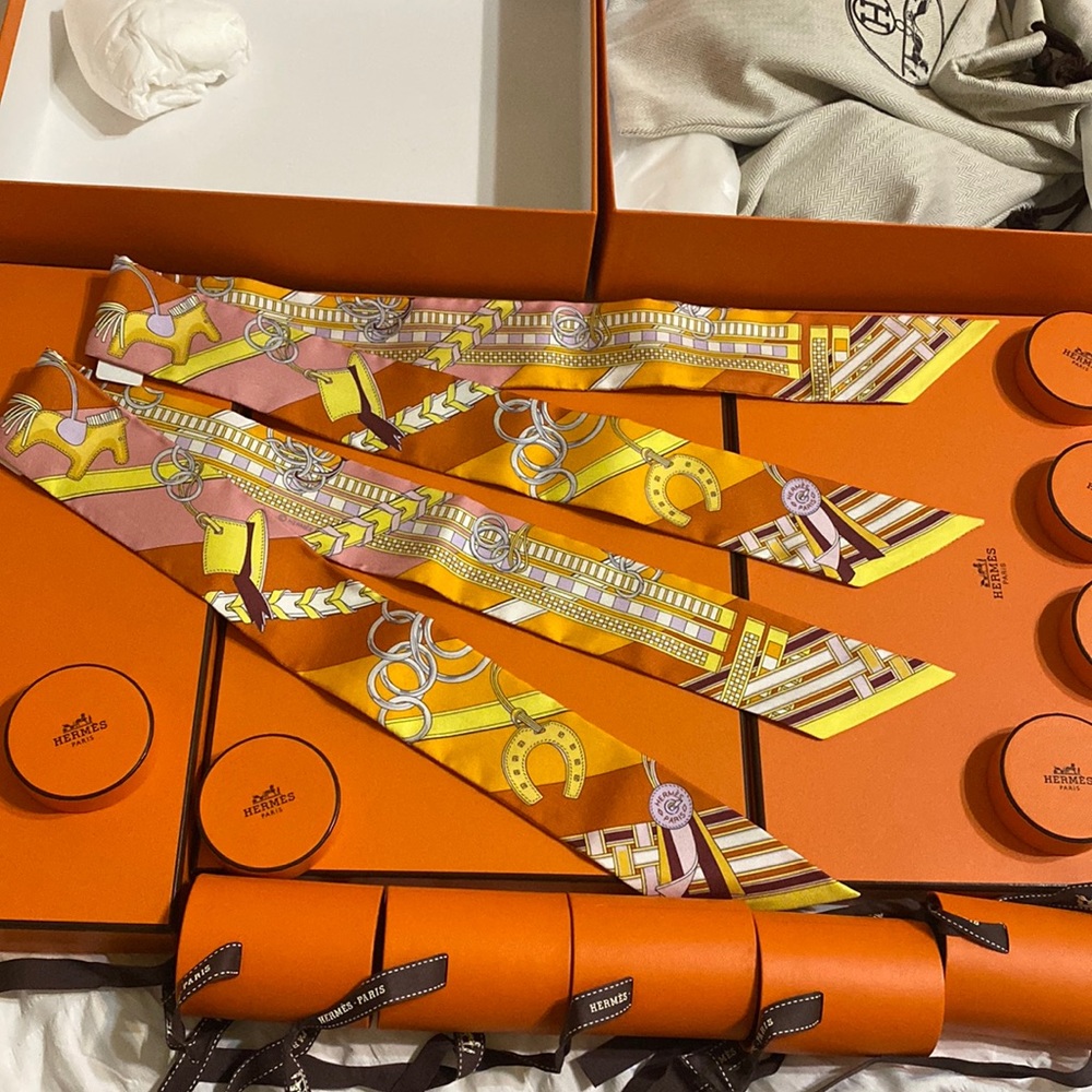 2 NWT HERMÈS BRIDES ET GRIS-GRIS TWILLY Orange / Jaune / Rose Poudré